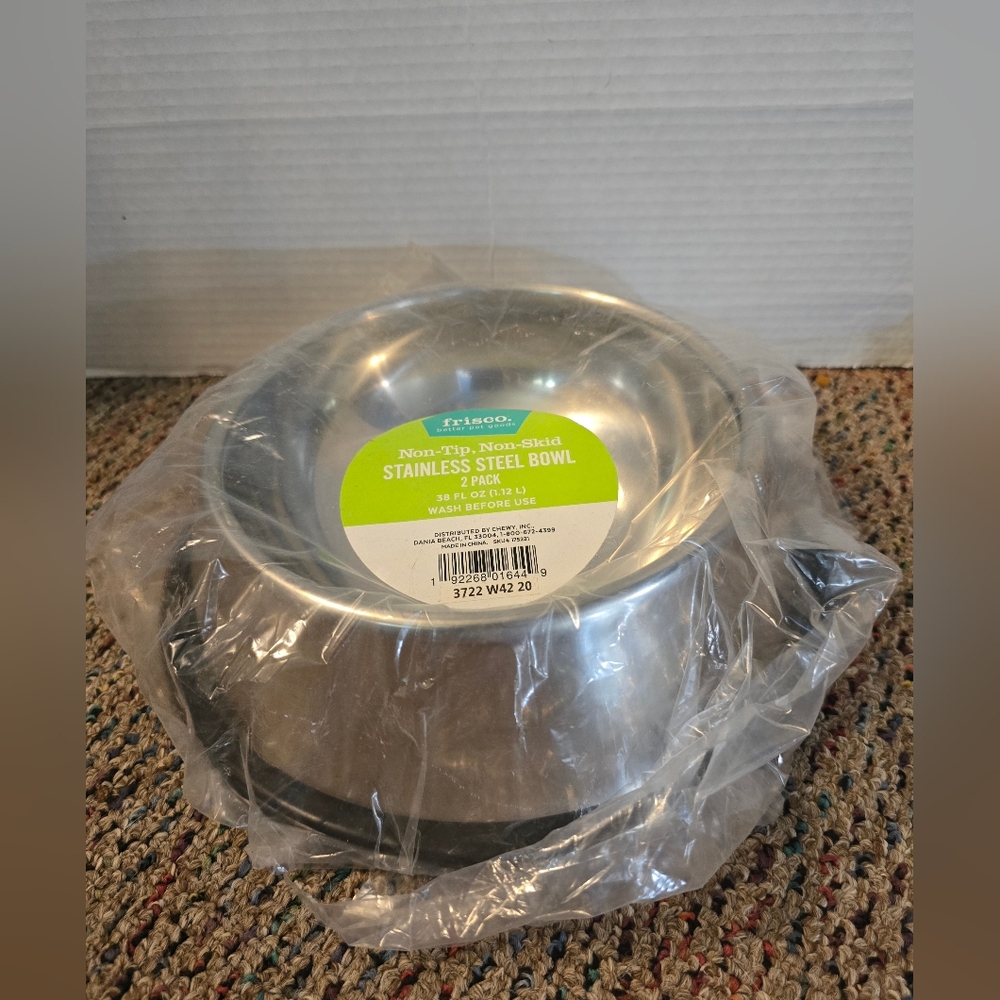 Frisco Non-tip Non-Skid Metal Water Food Bowls 38 Fl oz 2 Pack Chewy NEW